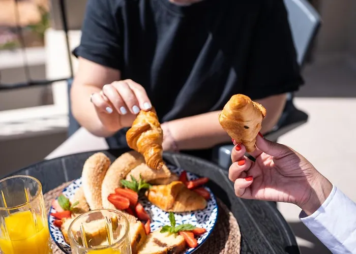 Amalthia Casa By 8essentially