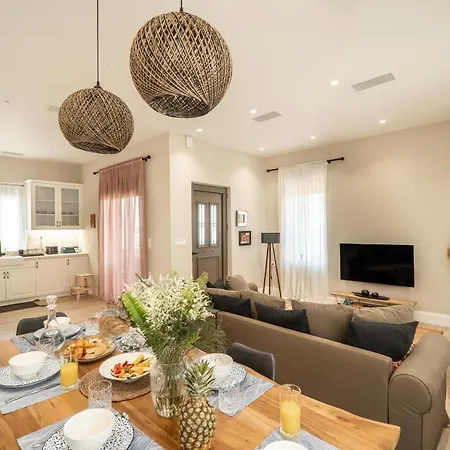 Amalthia Casa By 8essentially *