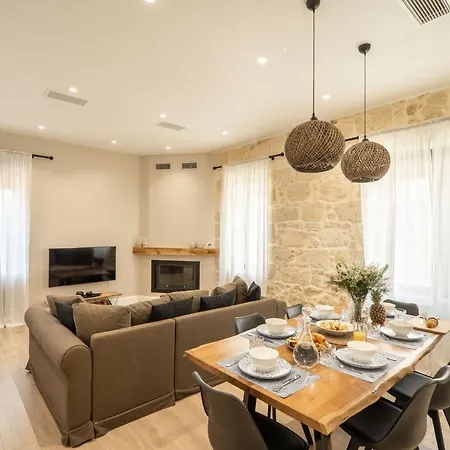 Amalthia Casa By 8essentially بيت للعطل خانيا