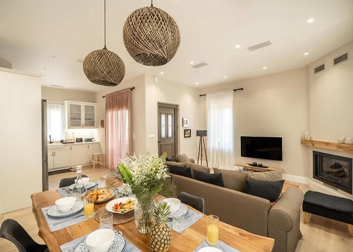 Amalthia Casa By 8essentially *